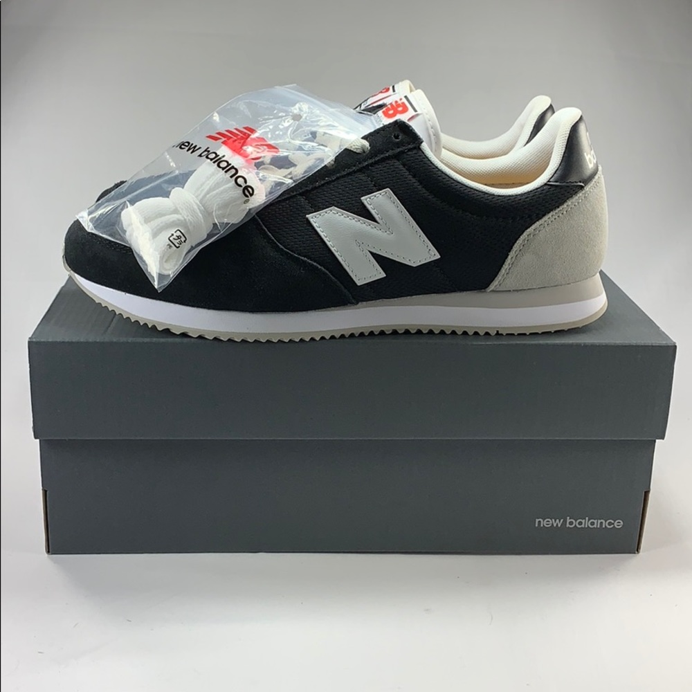 🆕 New Balance Classics Blck/White Sz 10.5 - Picture 11 of 11